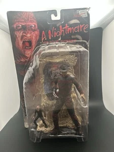 Freddy Krueger 7" figure 1998 McFarlane Movie Maniacs A Nightmare On Elm Street - Picture 1 of 7