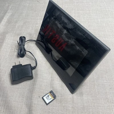 Insignia NS-DPF0712G  7" Digital Picture Frame , Works! - Read Description - Image 1 of 4