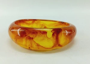 Vintage Bakelite Bracelet Semi Translucent Amber Color w/ Rust Marbling! - Picture 1 of 9