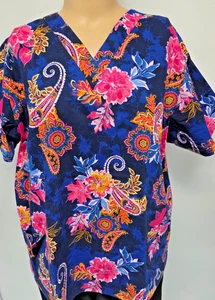 Butter-Soft 2X Navy Paisley Pink Scrub Top Pockets Cotton Blend - Picture 1 of 3