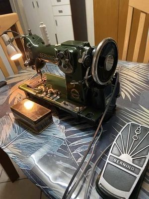 Machine à coudre Bernina 117 - Photo 1/4