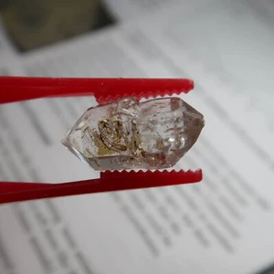 Petroleum / Hydrocarbon included Quartz specimens from Pakistan | UK Shop - Picture 1 of 13