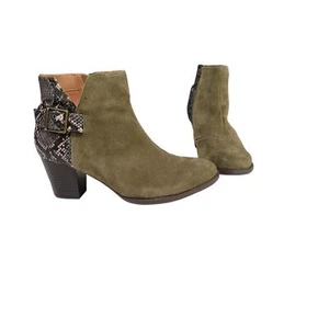 Vionic Naomi Suede Snake Print Water Resistant Ankle Boots Size 8 - Picture 1 of 11