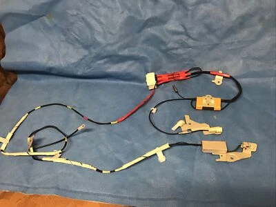 Cableado amplificador antena OE Toyota Highlander 2010-2013 86300-0E011              Foto 1 de 4