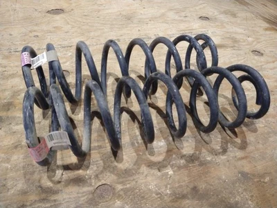 Juego de muelles helicoidales traseros 09-12 Ram 1500 4x4 68042803AB 68042802AB Foto 1 de 4