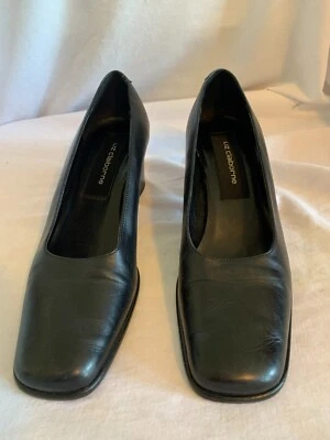 Bombas de couro preto Liz Claiborne tamanho 8B -EUC - Imagem 1 de 4