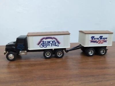 1/64 ERTL Illinois State Fair Grain Truck & Pup Trailer (#1666) 1992 Farm  - Image 1 of 3