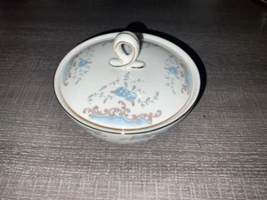 IMPERIAL China SEVILLE Blue Roses, Sugar Bowl with Lid, W Dalton, 5303 Japan - Picture 1 of 7