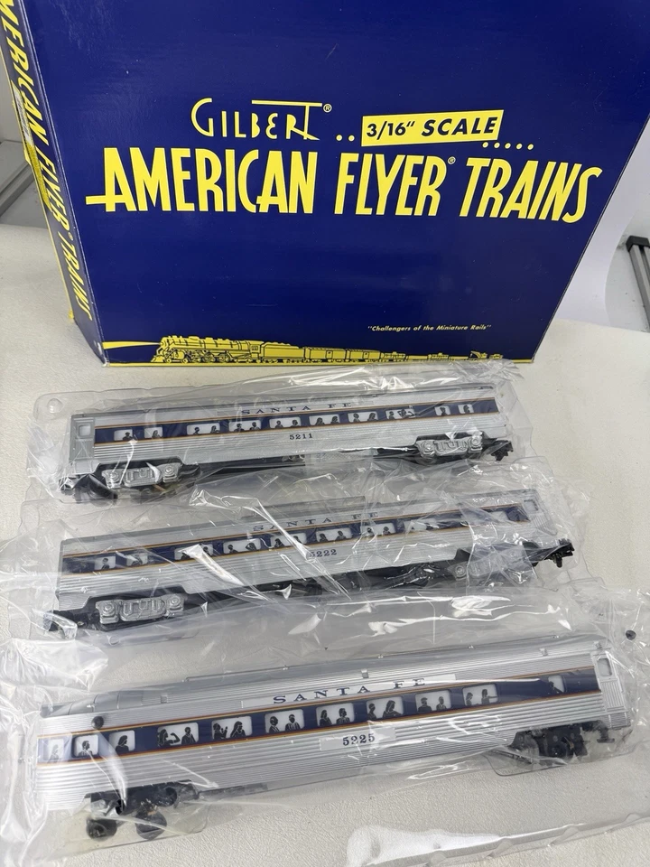 AMERICAN FLYER 6-49930 SANTA FE Blue & Gold S Gauge 3 Passenger Cars Set *READ* - Image 1 of 4