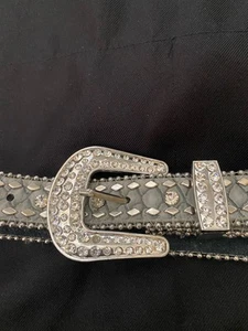 BKE Damen Metallic Glitzer Gürtel - verzierte Strasssteine Glitzer - Größe M - - Bild 1 von 5