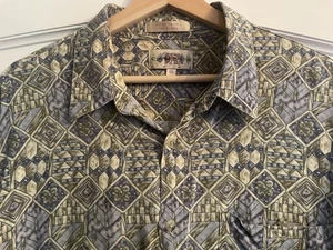 Campia Moda SS Shirt Blue light green pastels Shapes Background XL chest 48-50 - Picture 1 of 6