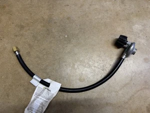 Regulador de propano con manguera 3/8 pulgadas - Imagen 1 de 2