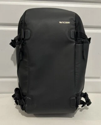 Incase Sling Pack for GoPro Hero - CL58083 - Black - Great Condition - Image 1 of 4