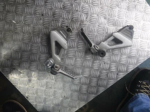 Kawasaki ZZR 1100 Pillion Footrest Hangers - Picture 1 of 1