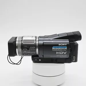 Videocamera Sony Handycam HDR-HC1 HDV MiniDV si accende per parti di ricambio o riparazione LEGGI! - Foto 1 di 9