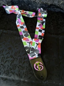 Disney Mad T Party Alice im Wunderland verstellbarer breiter Schlüsselband Gitarrengurt - Bild 1 von 4