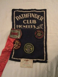 Lot of 4 National Rifle Association Patches & 3 Pins on Pathfinder Club Felt - Picture 1 of 7