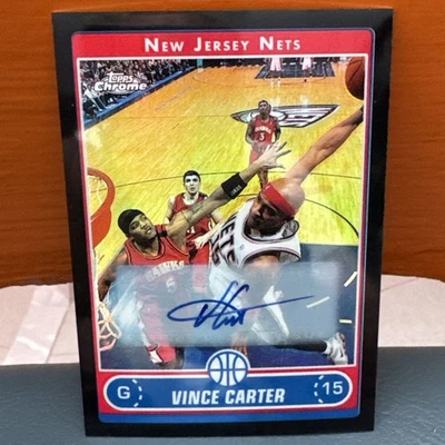 2006-07 Topps Chrome Vince Carter Refractor Autograph  - Image 1 of 4