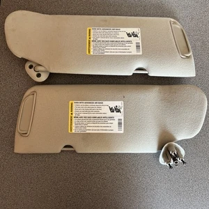 2006 Chevy Silverado LT Driver & Passenger Sunvisors OEM - Bild 1 von 21
