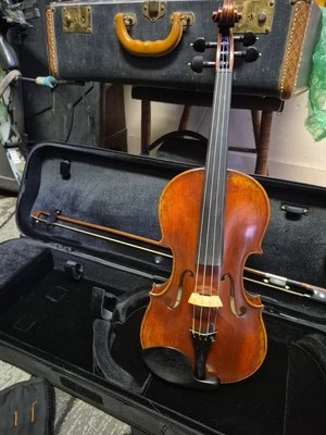 Hand-crafted Pietro Germino Violin 4/4 Model VL1 Eastman Strings for Quinlan and - Image 1 of 4