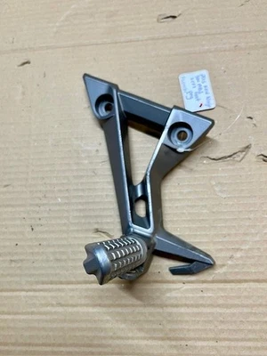 Kawasaki Ninja 300 2015 ABS OEM estriba de pasajero izquierdo Foto 1 de 4