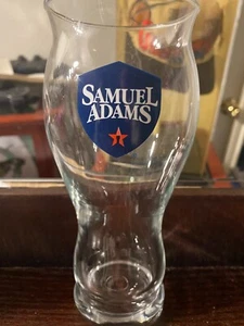 NICE SAM ADAMS\RED SOX PINT GLASS - Picture 1 of 2