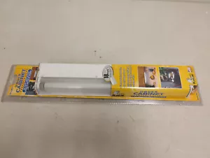 Lights Of America Portable Under Cabinet Fixture 18” 7000 E - New Old Stock - Picture 1 of 5