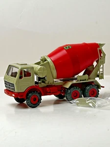Conrad 1:50 Scale Mercedes Cement Truck with Box - Picture 1 of 18