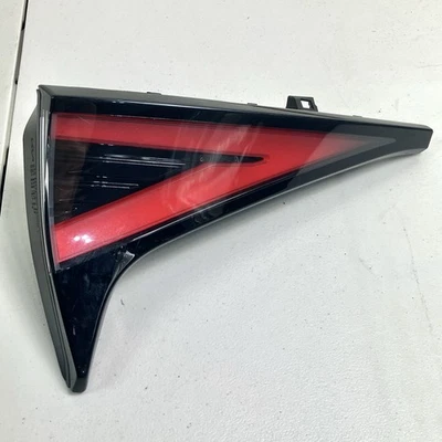 Luz trasera interior LED 2022-2025 Kia Sportage LH Driver 92403-DW000 OEM nueva Foto 1 de 4