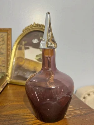 Decantador de amatista de vidrio vikingo vintage con tapón original  Foto 1 de 3