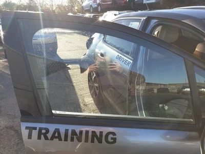 Citroen C3 MK3 Front Door Window Glass Driver Side 2016 - 2024 - Image 1 of 3