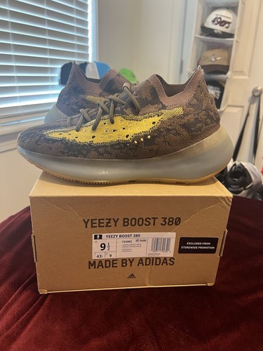 Adidas Uomo Yeezy Boost 380 Style# FZ4982 Taglia 9.5 Colore 'LMNTE' VNDS