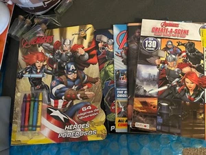 Lot of 6 Marvel Avengers coloring and activity books - Bild 1 von 10
