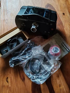 Fanatec Clubsport Wheel Base V2.5 (CSW V2.5) 8Nm + QR1 Adapter metal red - Bild 1 von 6