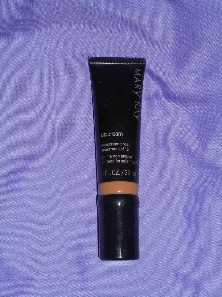 NEW MARY KAY CC CREAM BROAD SPECTRUM SUNSCREEN 15 SPF 1 OZ OLD STOCK DEEP NO BOX - Image 1 of 1