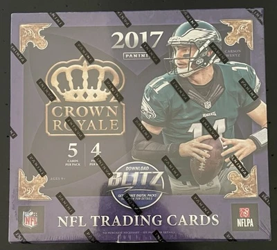 2017 CROWN ROYALE FOOTBALL RETAIL BOX POSS PATRICK MAHOMES ROOKIE 1 AUTO & 1 MEM - Image 1 of 2