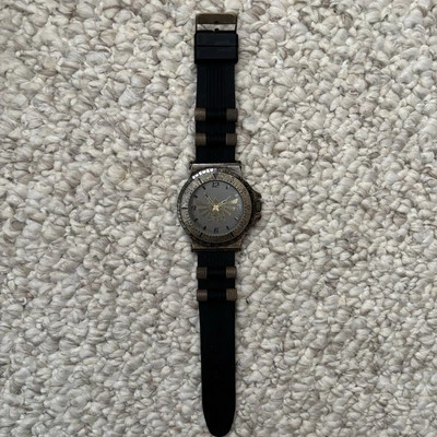 Reloj Bullet Band The Legend of Zelda Hyrule Triforce 2018 Foto 1 de 4