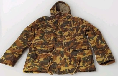 Volcom True To This 3KMM  Medium Camo Snowboard Jacket Hi-Vis - Image 1 of 4