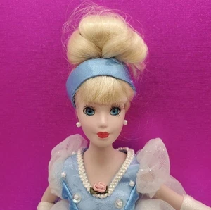 Disney Brass Key - Porcelain Cinderella Princess Doll - 9-10" With What's Shown - Picture 1 of 11