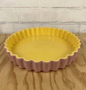 Ceramic quiche or 10” pie pan yellow interior pink exterior MASA MAMI Hawaiian - Picture 1 of 10