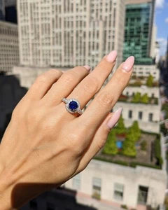 Anello di fidanzamento taglio tondo zaffiro blu anello in argento sterling 925 per lei - Foto 1 di 3
