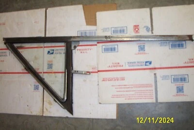 1963 64 CHEVROLET IMPALA RH DOOR VENT GLASS SEDAN WAGON bisc belair gm vintage - Image 1 of 4