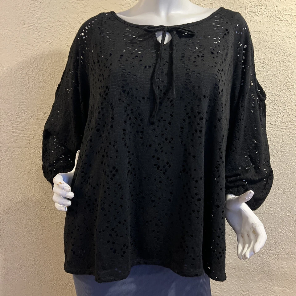 Cato Womens 2 Pc Blouse Size XL Black Eyelet Long Sleeves