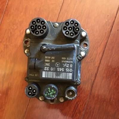 Mercedes Benz 1994,1995 W 124  129 E420 8cyl SIEMENS ignition OE 1 Module 500SL - Image 1 of 4