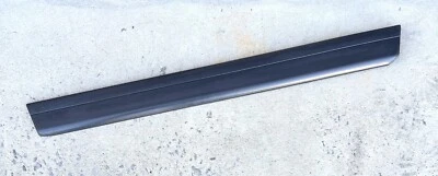 86 - 89 Mercedes Benz W124 Body Side Molding Lower Rear Door, Left - Image 1 of 2