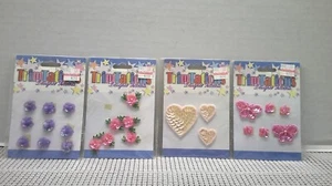Mix Lot on 4 cards TRIMTATIONS Design Accents Sequin Patches Craft Scrapbook - Picture 1 of 12