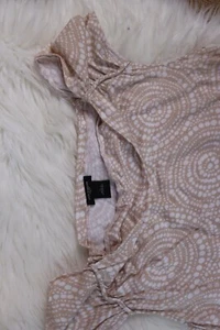 ANN TAYLOR schulterfreies Oberteil hellbraun mit weißen Punkten Druck Flügelärmel Damen L - Bild 1 von 6