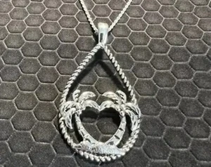 Palm Tree Necklace 18K White Gold PLated - Picture 1 of 1