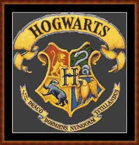 Harry Potter Hogwarts Heraldry Cross Stitch Kit - Picture 1 of 2