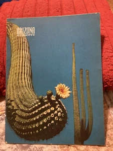 ARIZONA HIGHWAYS, JANUARY 1952, SCOTTSDALE, CAMPING, SPRING, MUSTANGS/FREE P &H - Foto 1 di 24